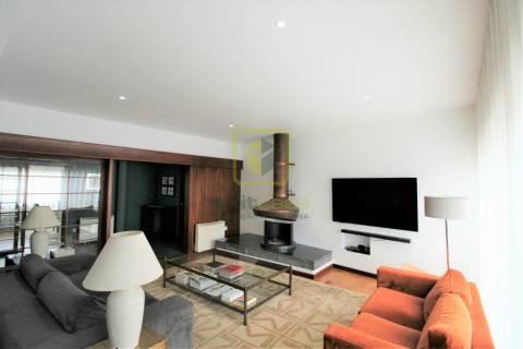 Apartamento T5 Duplex