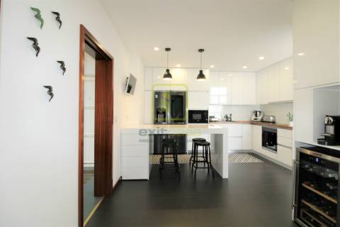 Apartamento T5 Duplex