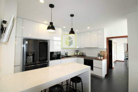 Apartamento T5 Duplex