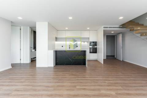 Apartamento T4 Duplex