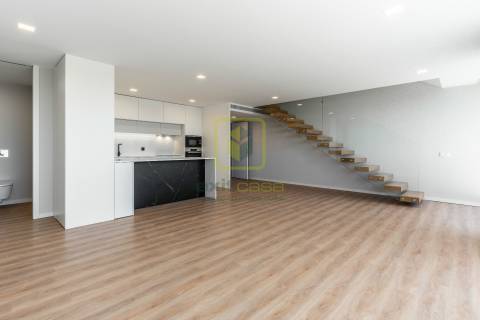 Apartamento T4 Duplex