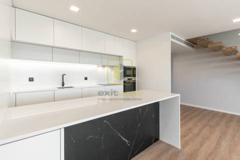 Apartamento T4 Duplex