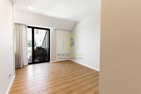 Apartamento T4 Duplex