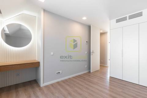 Apartamento T4 Duplex