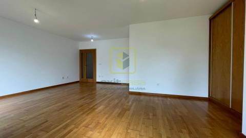 Apartamento T0 para Arrendamento