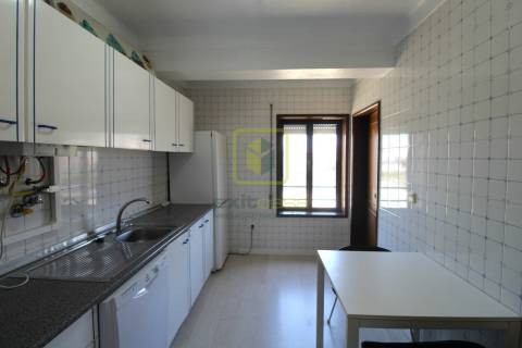 Apartamento T1 para Arrendamento