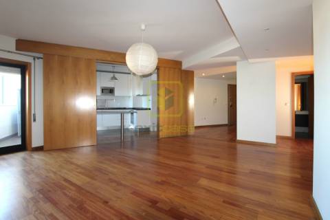 Apartamento T2 para Arrendamento