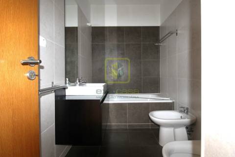 Apartamento T2 para Arrendamento