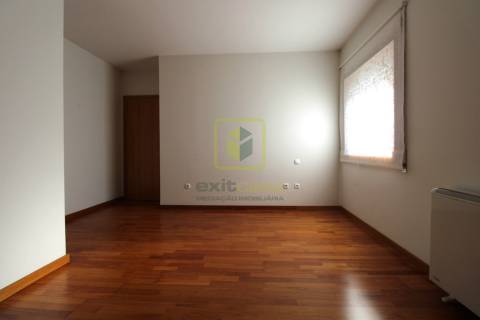 Apartamento T2 para Arrendamento