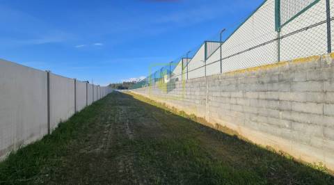 Armazém e Unidade Industrial