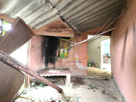 Moradia T1 para remodelar