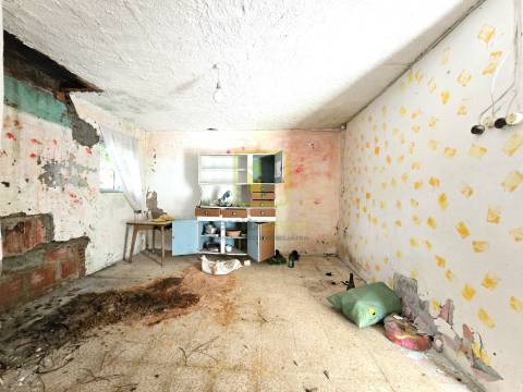 Moradia T1 para remodelar