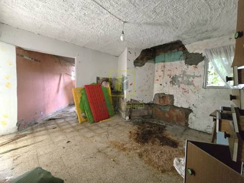 Moradia T1 para remodelar