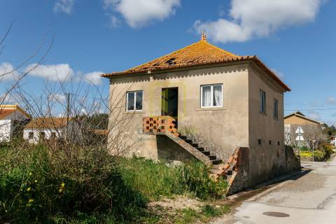 Moradia T2 com terreno em Montemor-o-Velho!