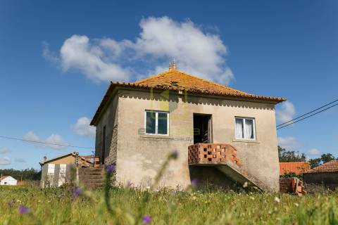 Moradia T2 com terreno em Montemor-o-Velho!