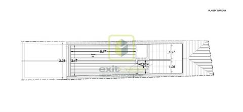 Moradia com Terraço e Logradouro