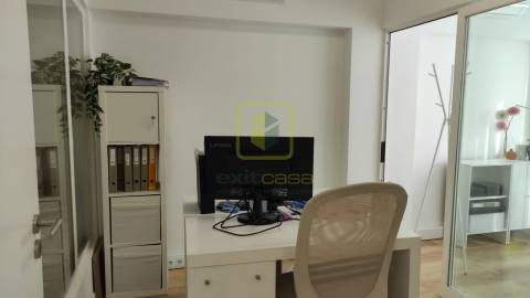 Escritório para Arrendamento