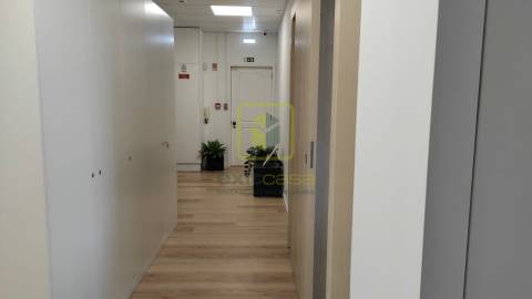 Escritório para Arrendamento