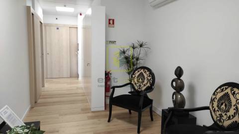 Escritório para Arrendamento