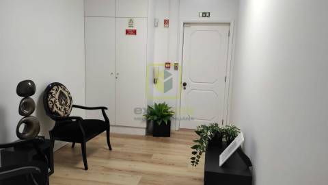 Escritório para Arrendamento