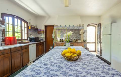 Moradia T5 com piscina