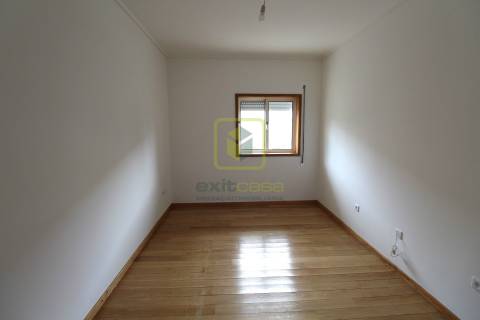 Apartamento T3 para Arrendamento