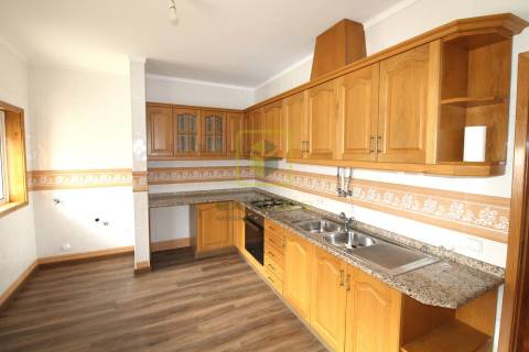 Apartamento T3 para Arrendamento