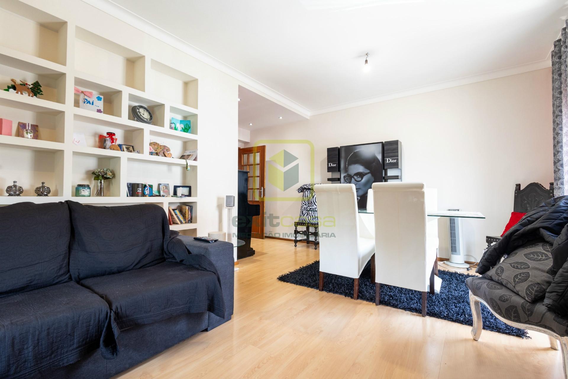 Apartamento T3 remodelado