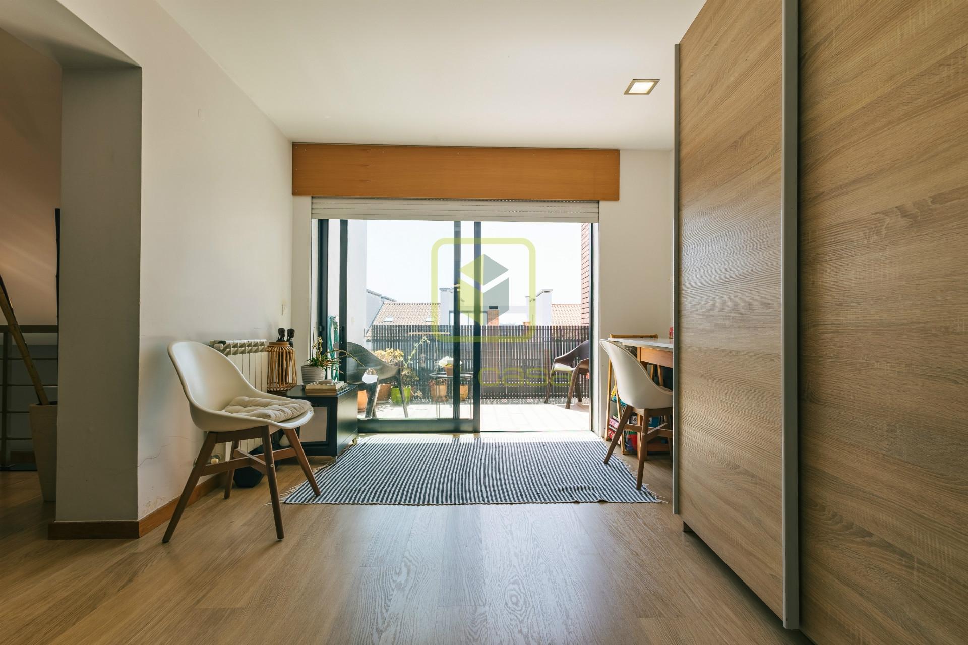 Apartamento T2+1 Duplex com Terraço