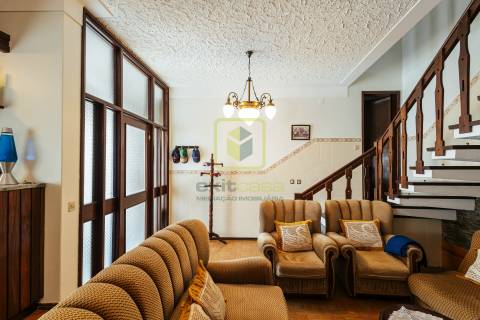 Moradia T3 na zona histórica de Buarcos