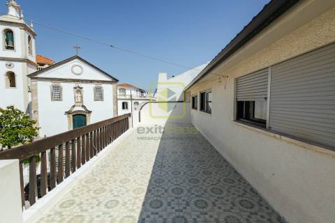 Moradia T3 na zona histórica de Buarcos