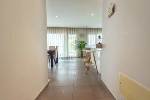 Apartamento T3 com Vista Mar