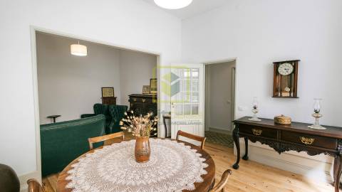 Moradia T8 para Investimento!