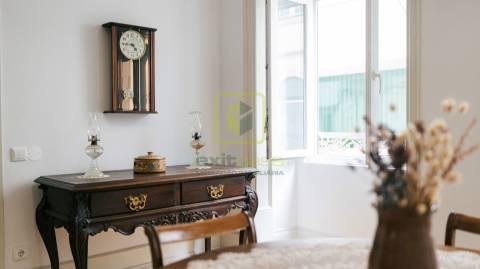 Moradia T8 para Investimento!