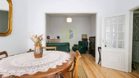 Moradia T8 para Investimento!