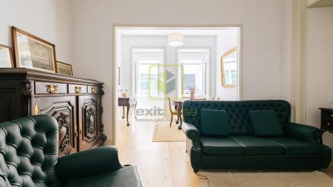 Moradia T8 para Investimento!