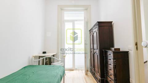 Moradia T8 para Investimento!