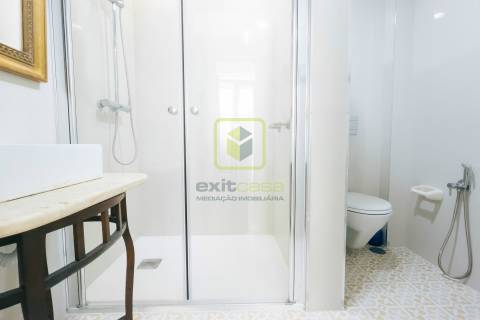 Moradia T8 para Investimento!