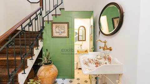 Moradia T8 para Investimento!