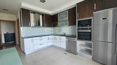 Apartamento T2 Mobilado para Arrendamento