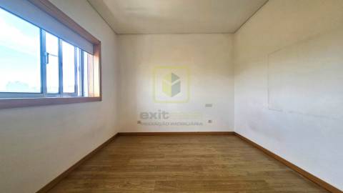 Apartamento T2 Mobilado para Arrendamento