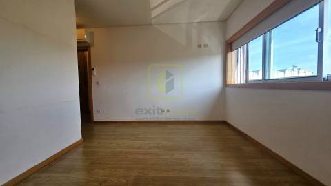 Apartamento T2 Mobilado para Arrendamento