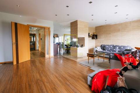 Moradia T5 em banda em Buarcos, Figueira da Foz