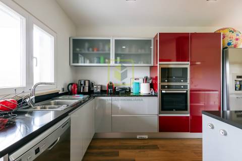 Moradia T5 em banda em Buarcos, Figueira da Foz