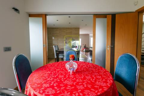 Moradia T5 em banda em Buarcos, Figueira da Foz