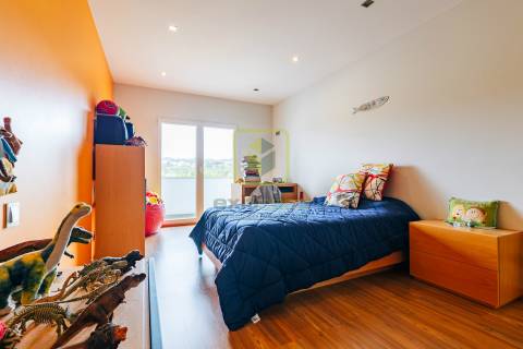 Moradia T5 em banda em Buarcos, Figueira da Foz