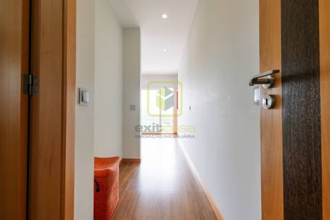 Moradia T5 em banda em Buarcos, Figueira da Foz