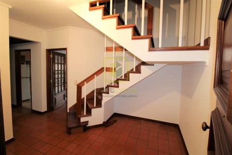 Apartamento T2 Duplex para Arrendamento em Aveiro