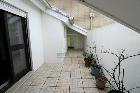 Apartamento T2 Duplex para Arrendamento em Aveiro