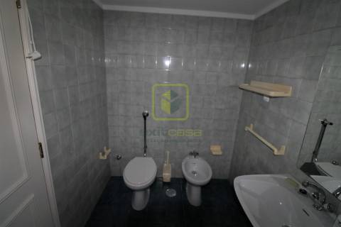 Apartamento T2 Duplex para Arrendamento em Aveiro